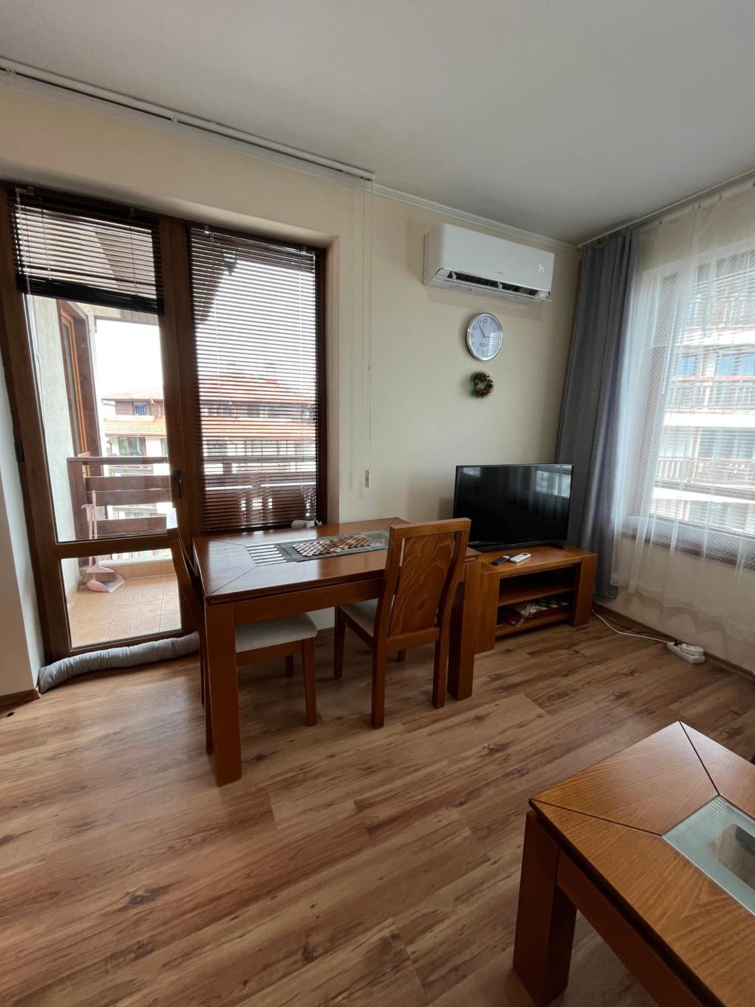 Ski Zone At Gondola, Warm And Cosy, Wifi, Ac, Netflix, Perfect One Bedroom Appartment, Beautiful View Bansko Ngoại thất bức ảnh